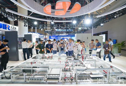 2024中國光谷光電子信息產業創新發展大會開幕 網絡信息技術開發引領新趨勢